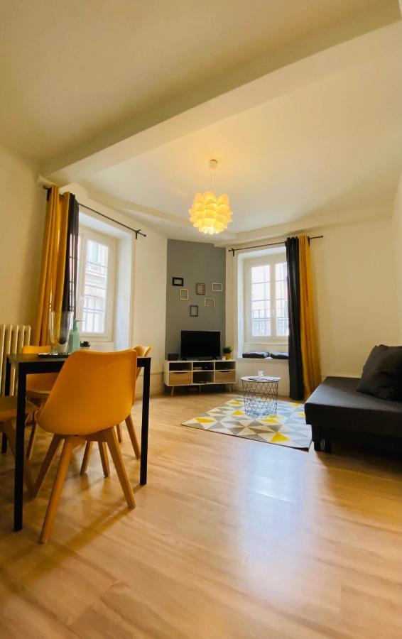 Nid Douillet Sur Plateau Central Clermont-Ferrand Exterior foto